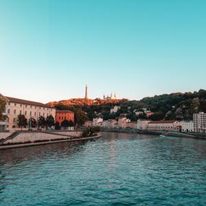mitchell henderson wUzB7REX4c0 unsplash